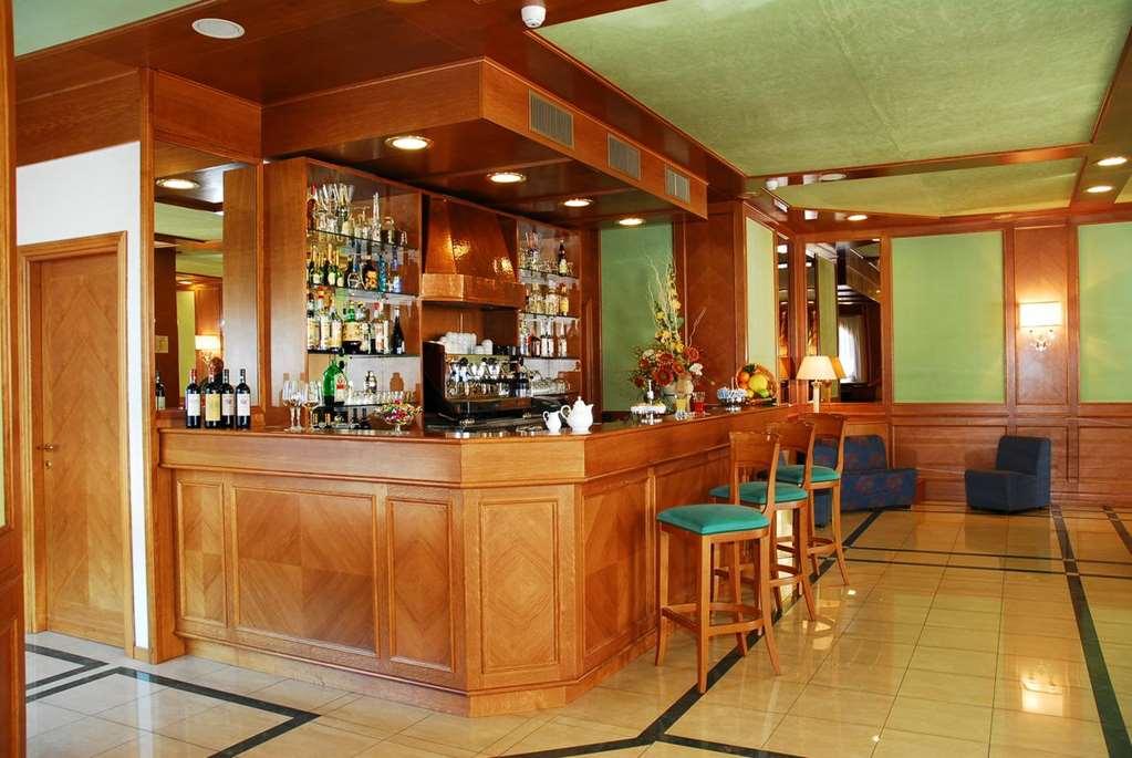 Park Hotel Imperatore Adriano Тіволі Ресторан фото